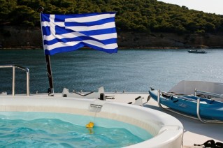 ENDLESS SUMMER - Sundeck Jaccuzi